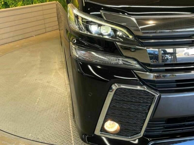 VELLFIRE-12
