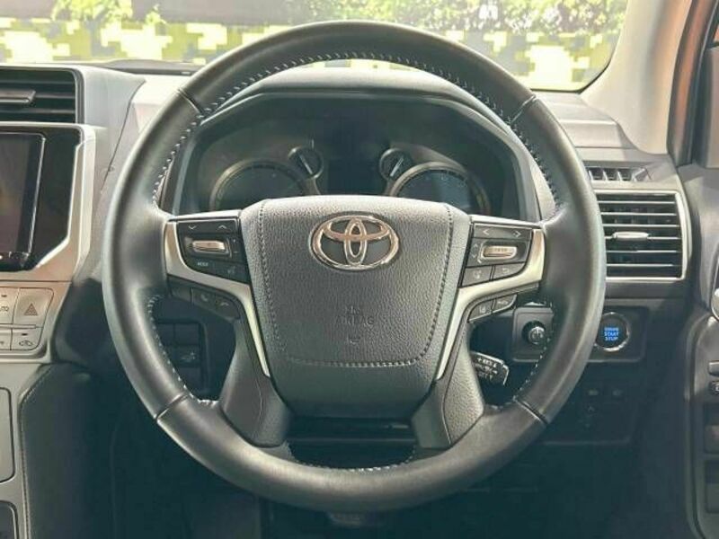 LAND CRUISER PRADO-11