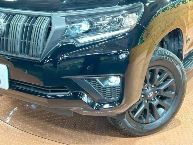 LAND CRUISER PRADO-12