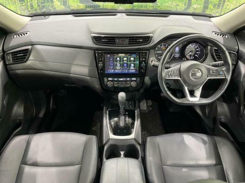 X-TRAIL-1