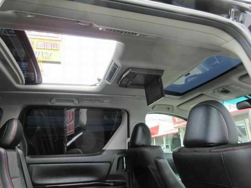 VELLFIRE-12