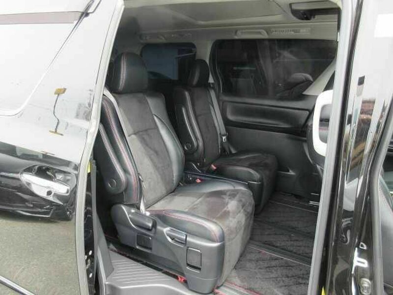 VELLFIRE-13