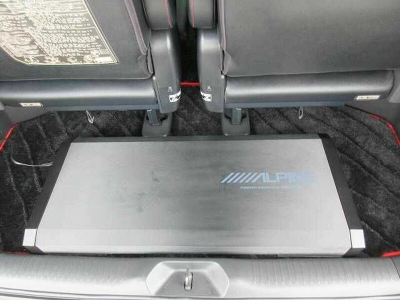 VELLFIRE-15
