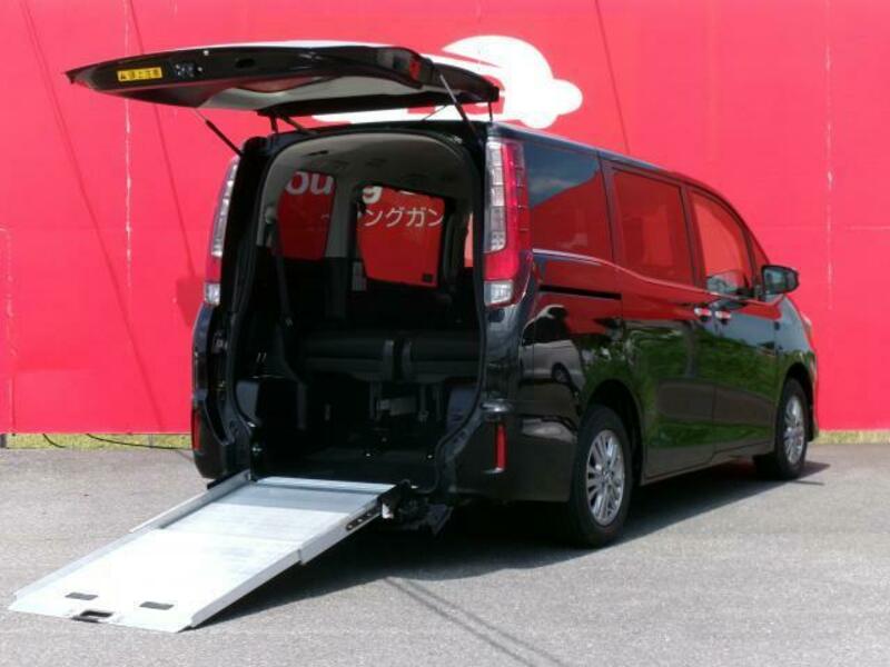 TOYOTA ESQUIRE