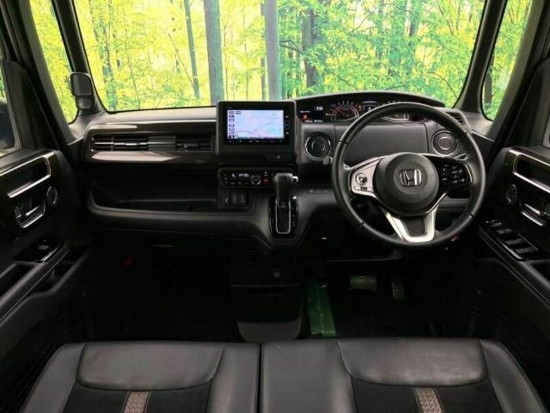 N BOX CUSTOM-1