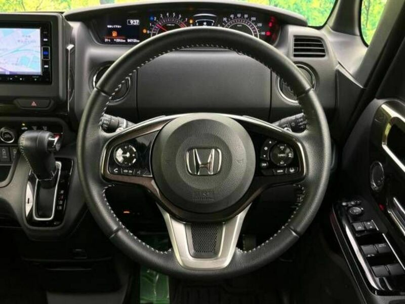 N BOX CUSTOM-11