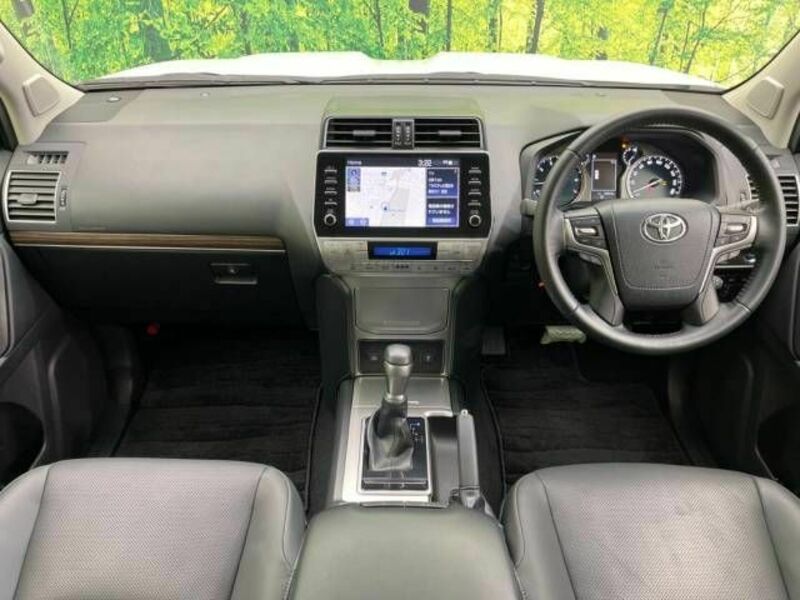 LAND CRUISER PRADO-1