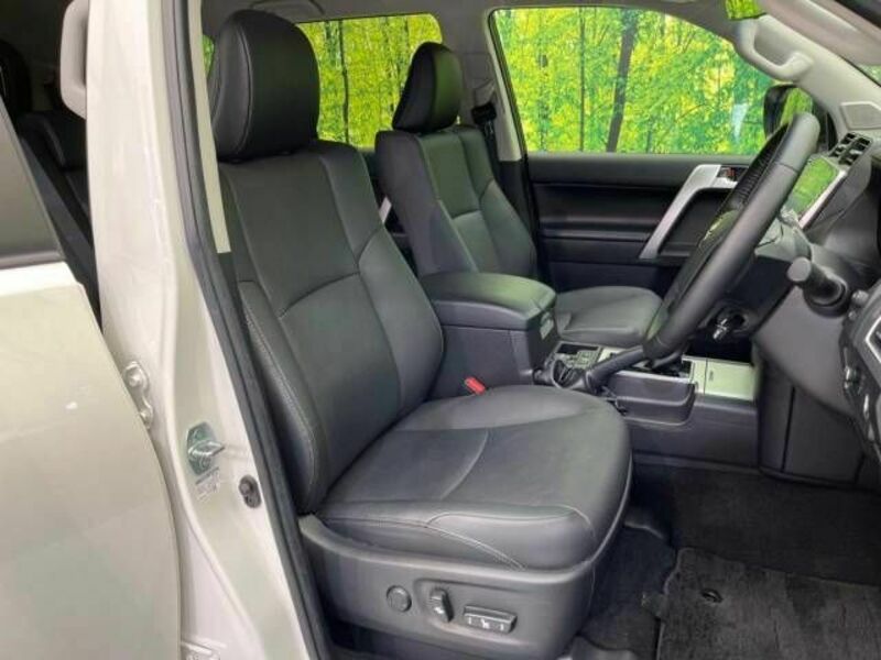 LAND CRUISER PRADO-7