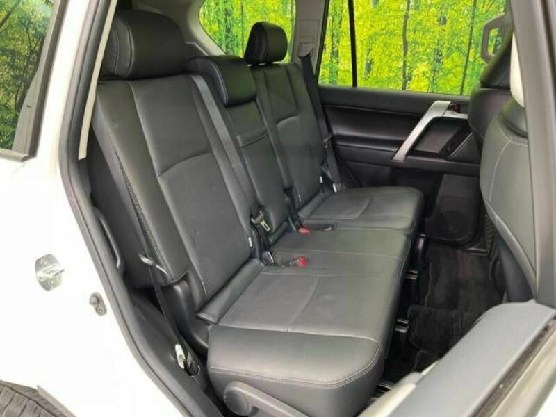 LAND CRUISER PRADO-8