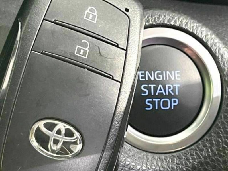 YARIS CROSS-6