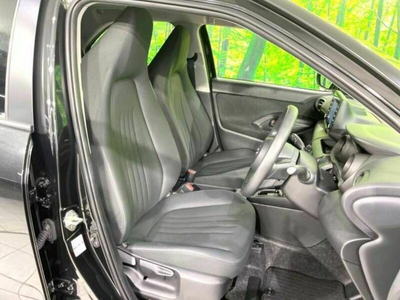 YARIS CROSS-7