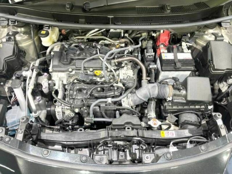 YARIS CROSS-17