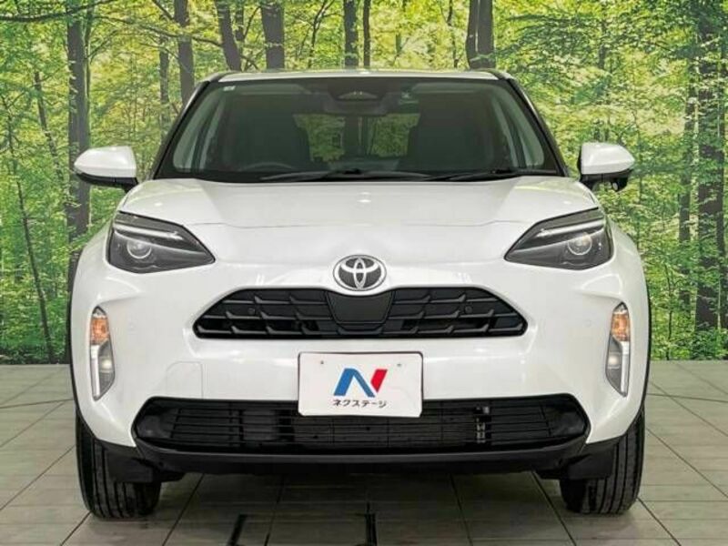 YARIS CROSS-14