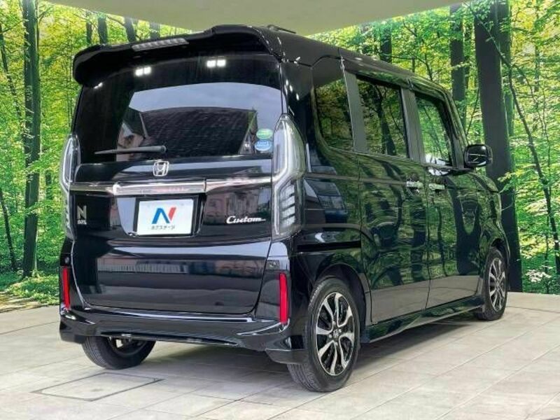 N BOX CUSTOM-16