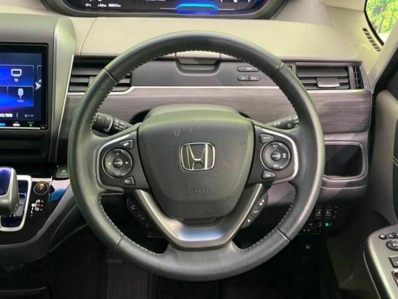 FREED HYBRID-11