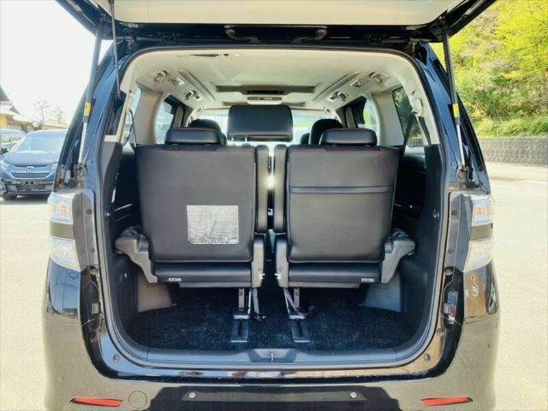VELLFIRE-12