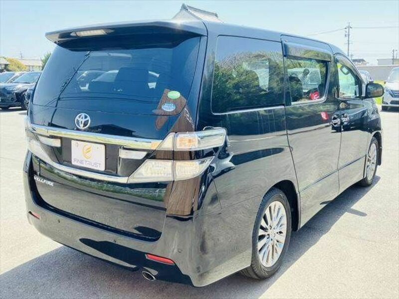 VELLFIRE-20