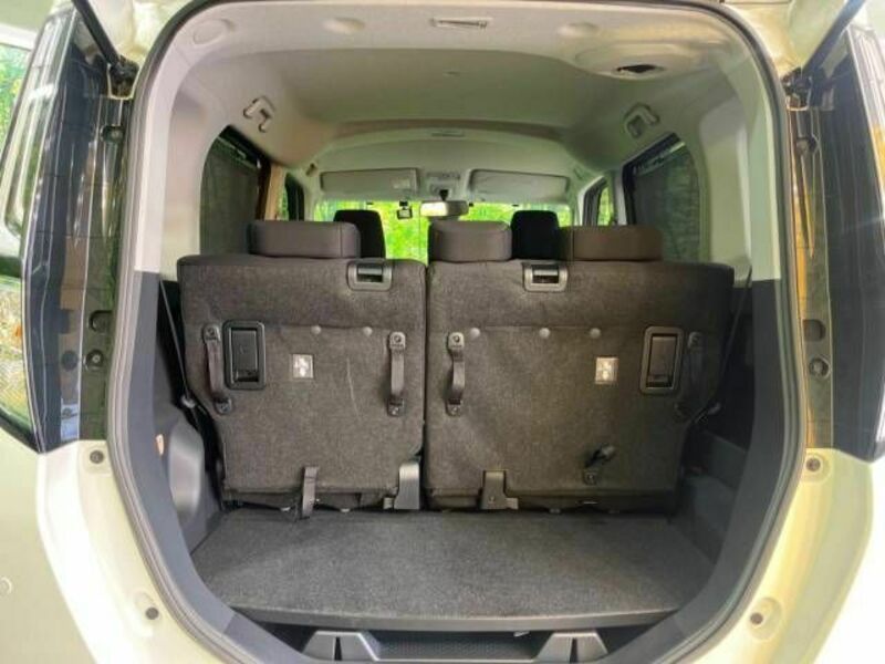 ROOMY-11