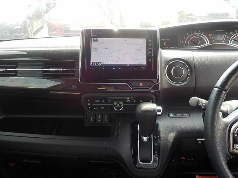 N BOX CUSTOM-13