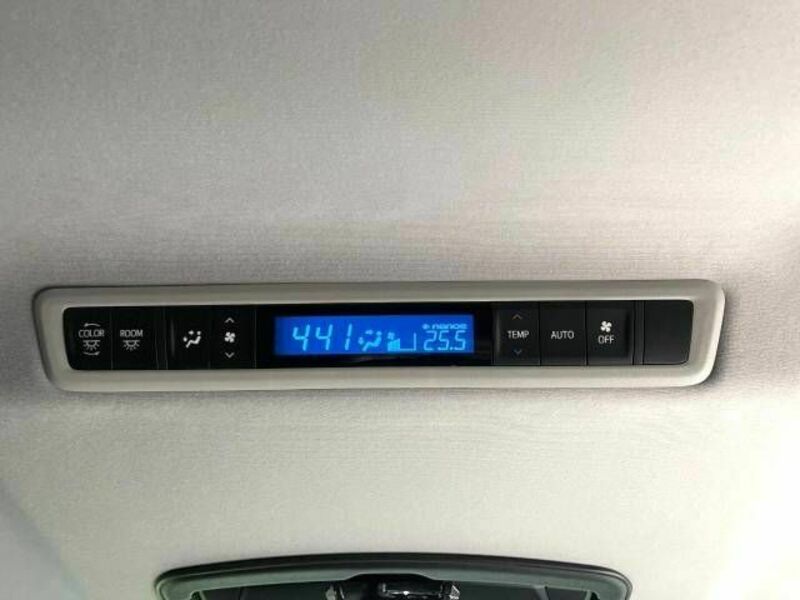 VELLFIRE-7