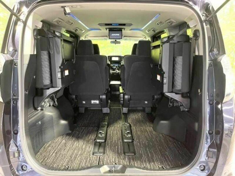 VELLFIRE-10