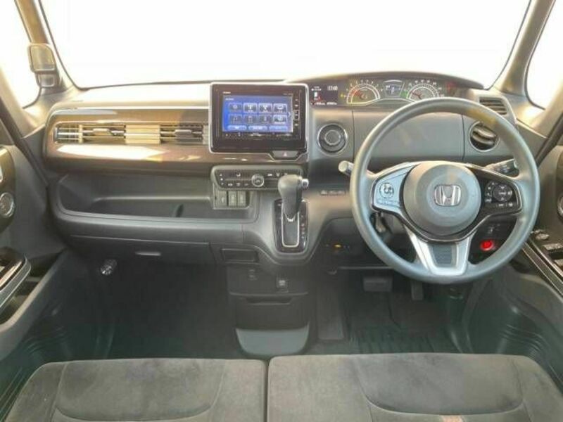 N BOX CUSTOM-1