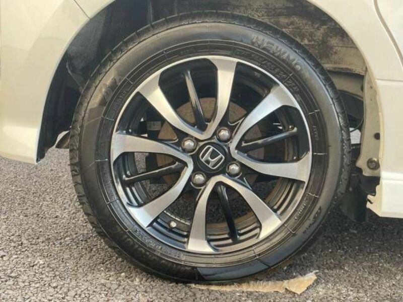 N BOX CUSTOM-18