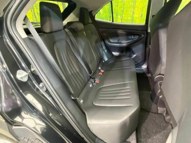 YARIS CROSS-9
