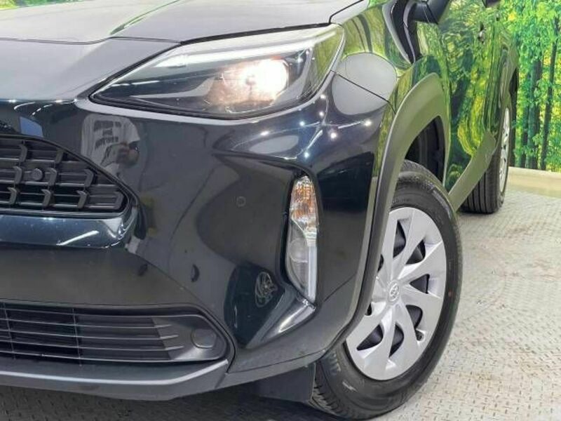 YARIS CROSS-11