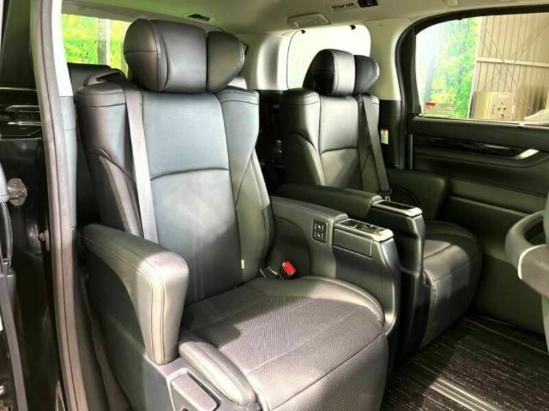 ALPHARD-8