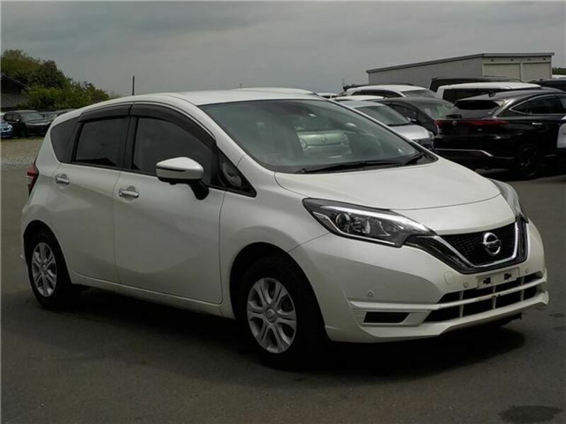 NISSAN　NOTE