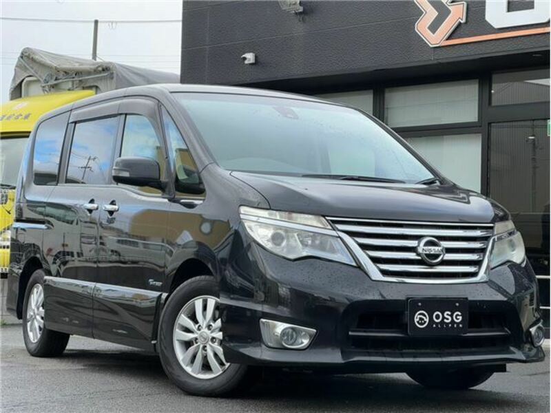 NISSAN　SERENA