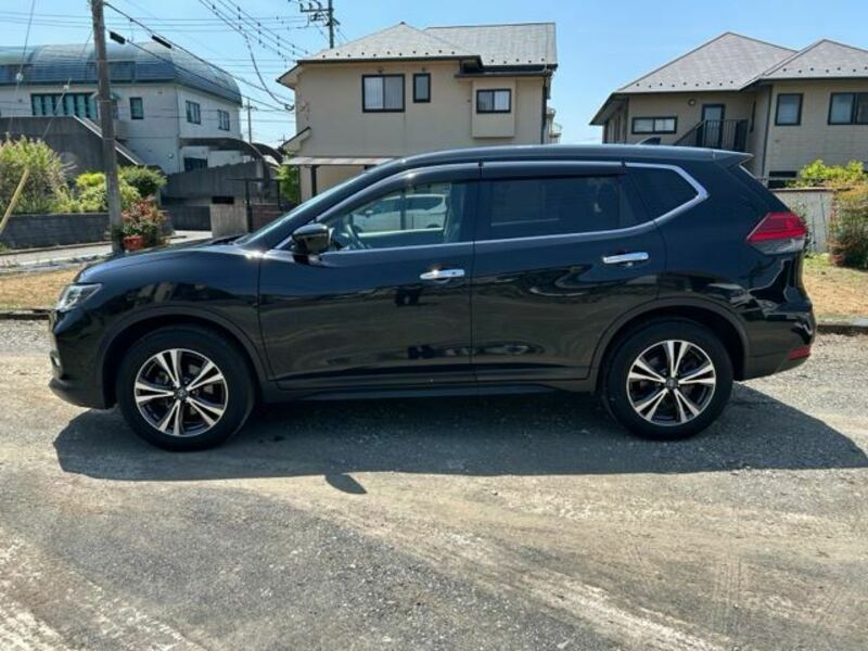 X-TRAIL-5