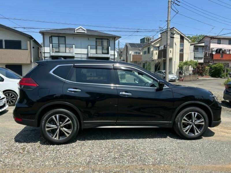 X-TRAIL-8