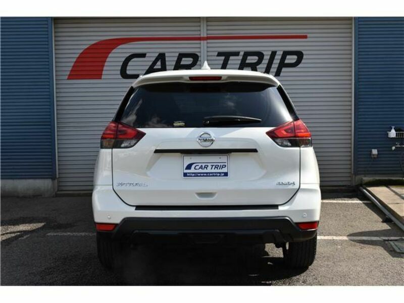 X-TRAIL-1
