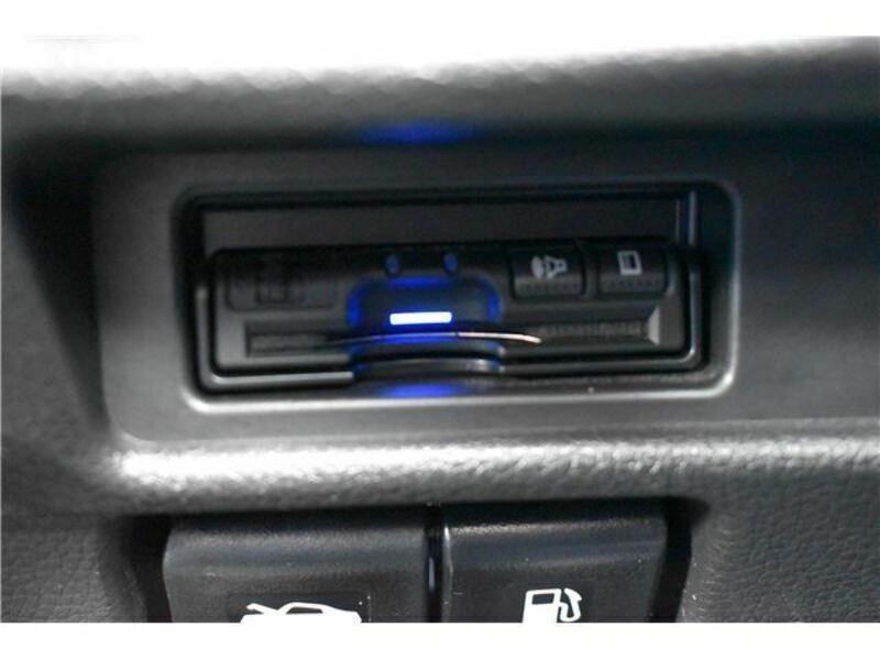 X-TRAIL-18