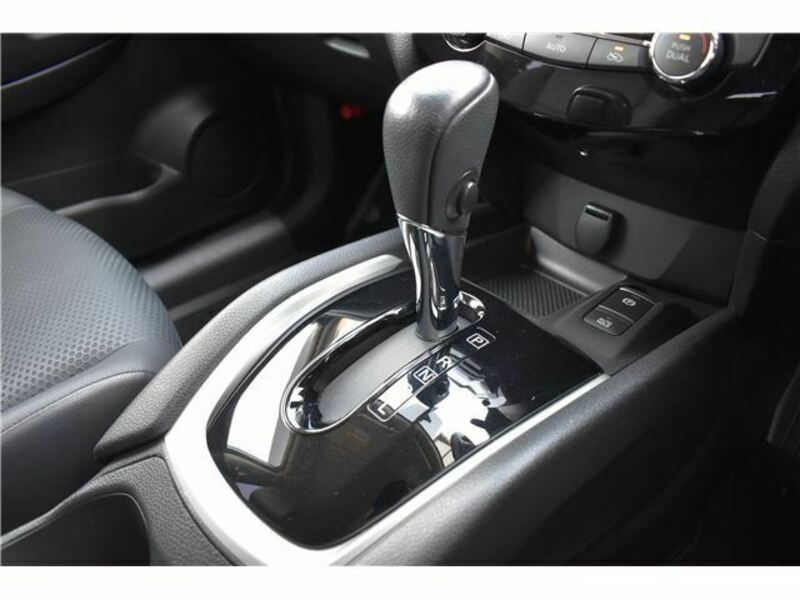 X-TRAIL-21
