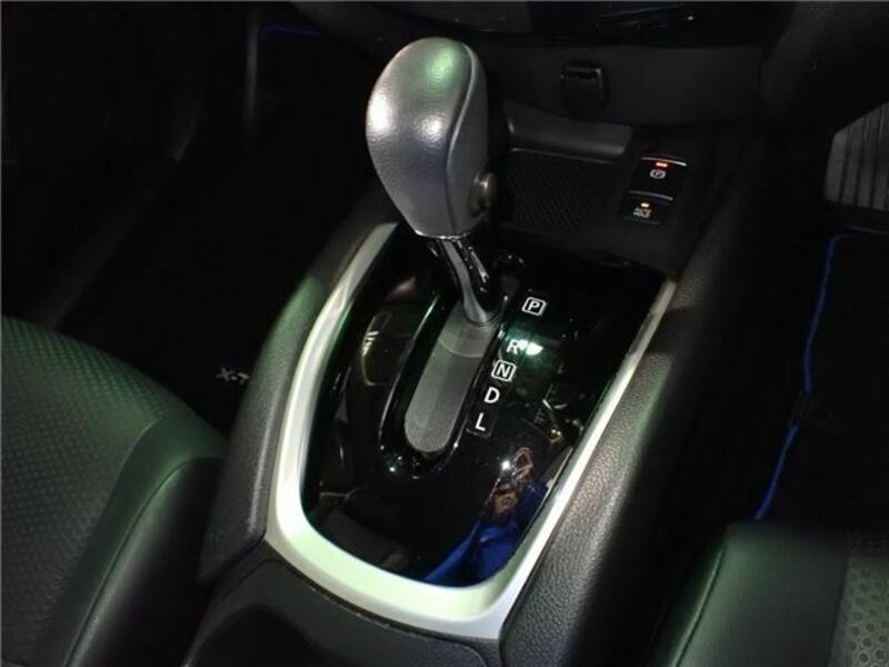 X-TRAIL-12