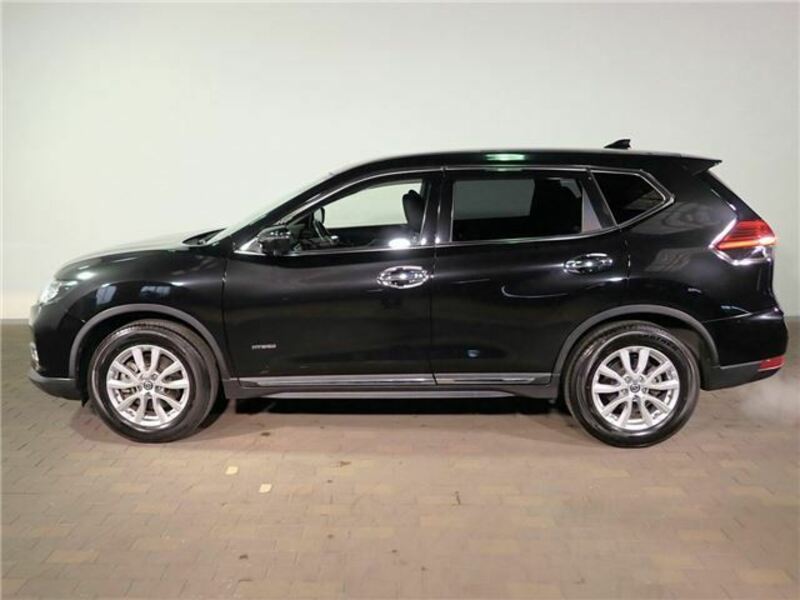 X-TRAIL-31