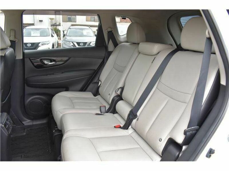 X-TRAIL-32
