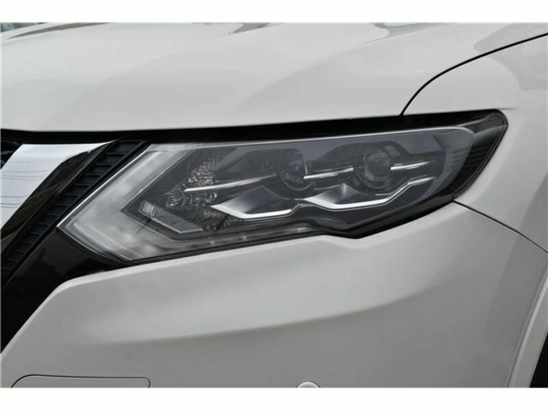 X-TRAIL-42