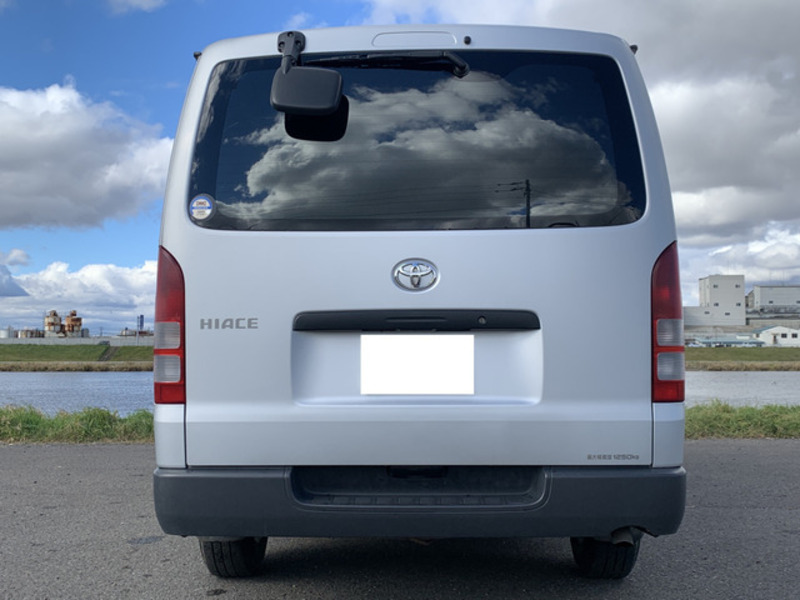 HIACE VAN