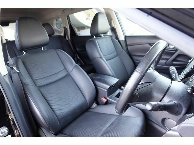X-TRAIL-37