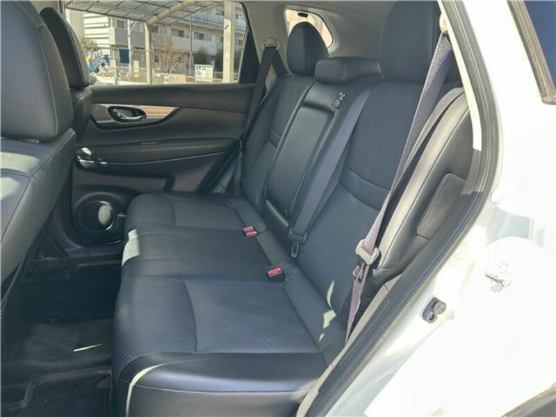 X-TRAIL-23