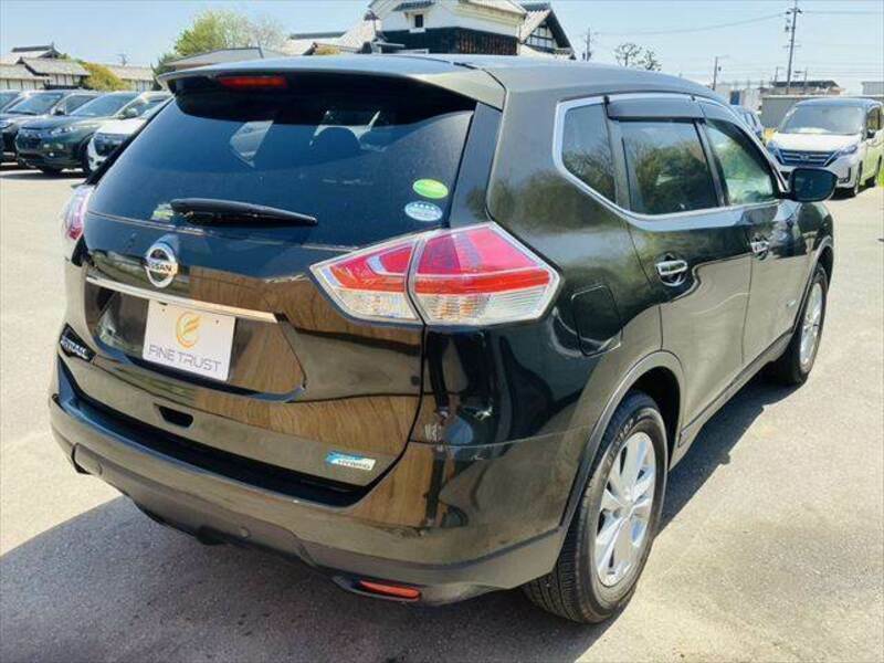 X-TRAIL-14