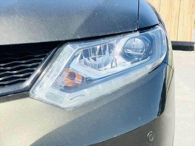 X-TRAIL-18