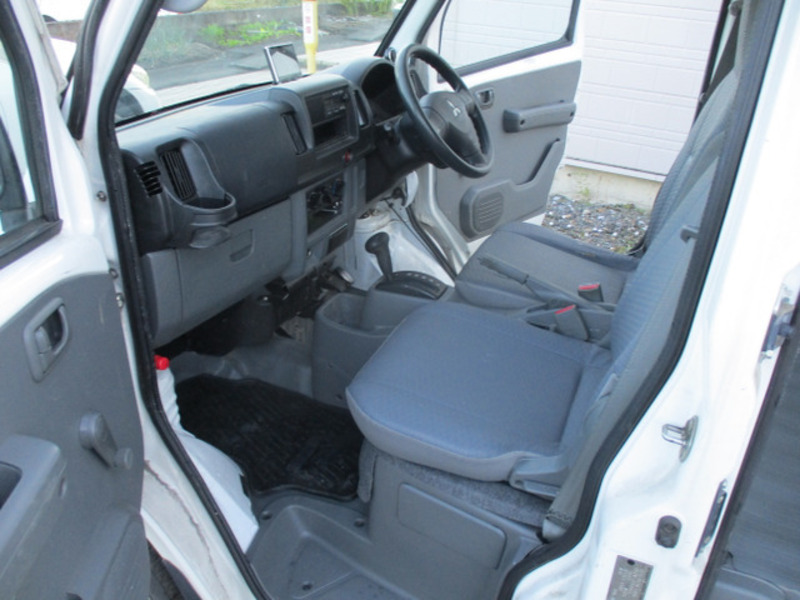 MINICAB VAN