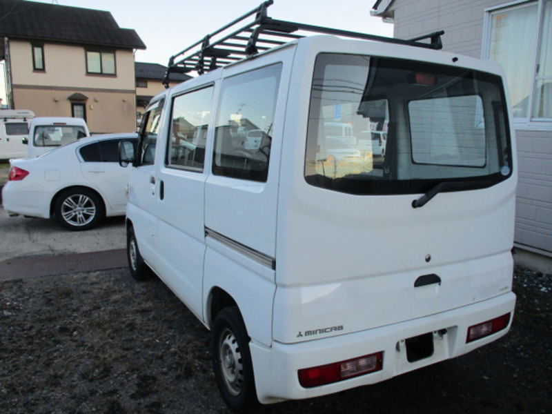 MINICAB VAN