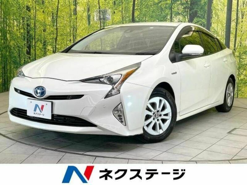TOYOTA　PRIUS