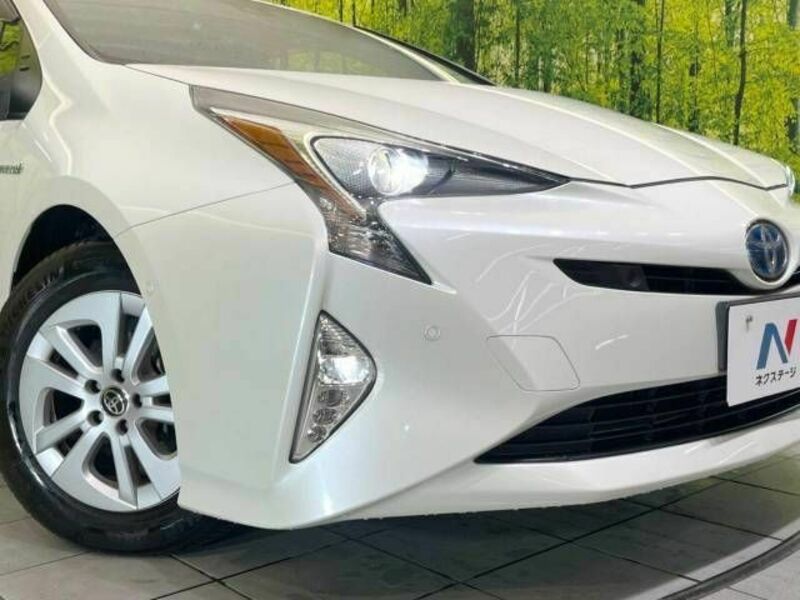 PRIUS-11